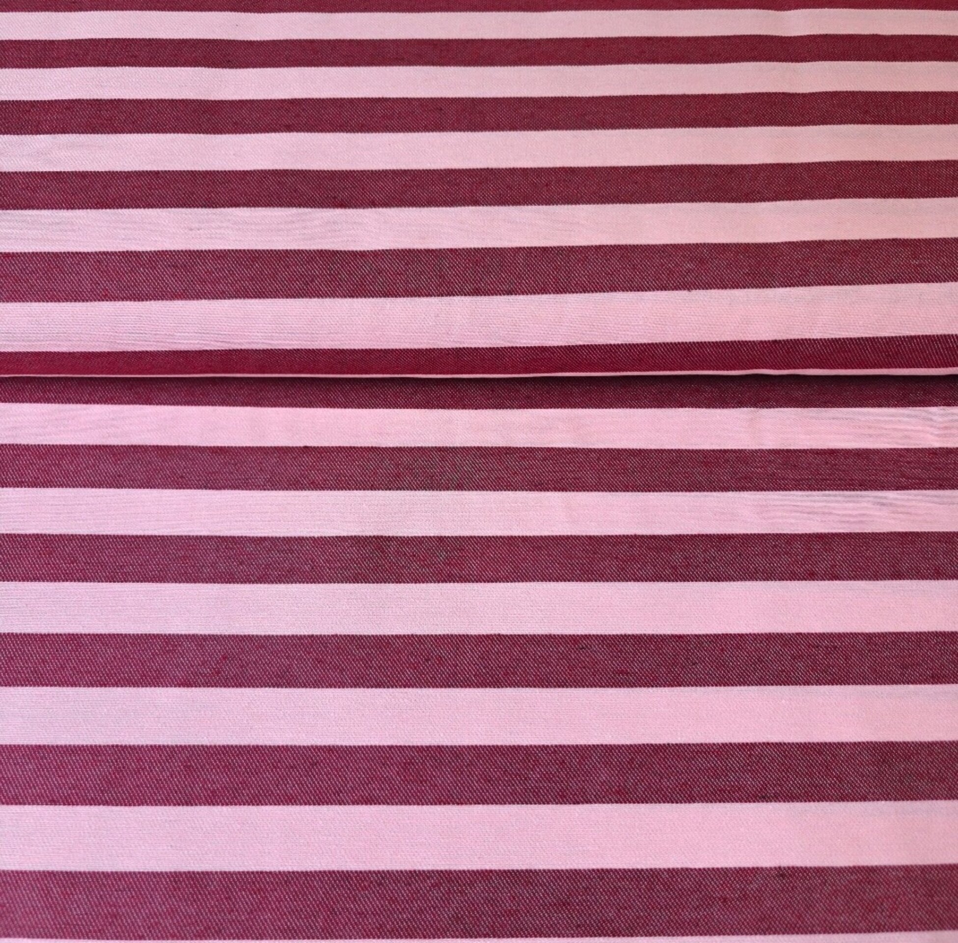 Tela jaccuard grosella - 1